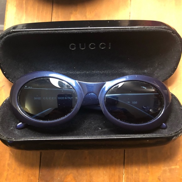 Authentic Gucci Vintage Sunglasses 2400 - Navy - Picture 2 of 10